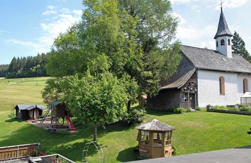Titisee-Neustadt Apartment | Room 'Nr 6' with Mountain View, Shared Terrace and Wi-Fi