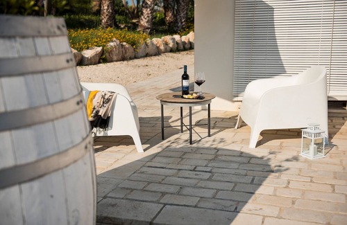 Ispica Apartment | Room 'Riofavara Winery - Suite Vigna' with Private Terrace, Wi-Fi and Air Conditioning