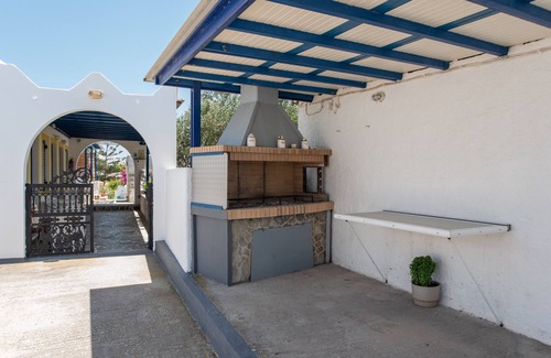 Logaras Apartment | Room 'Studio 1' with Mountain View, Wi-Fi and Air Conditioning