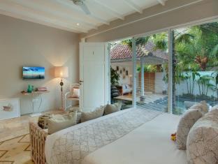 Laksmana House | Room & Vespa 4 - Central Seminyak Near Beach