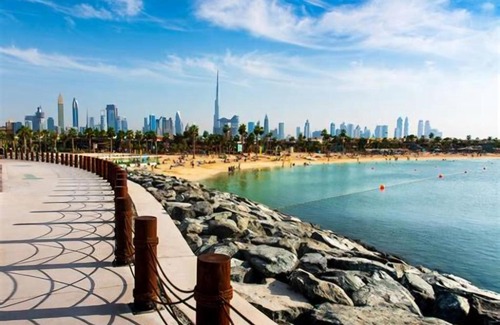 Jumeira 1 Apartment | Room with bathroom near beach walk la mer beach Oima leasing property