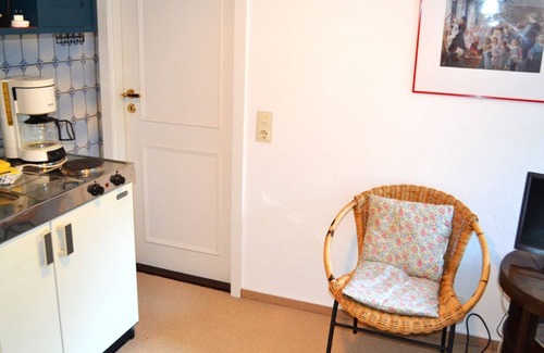 Utersum Apartment | Room with shower room in Utersum