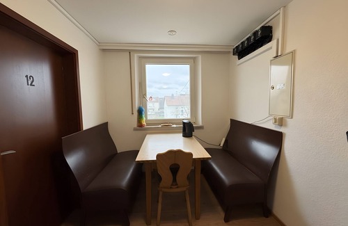 Berg Apartment | Room 'Zimmer 11' with Wi-Fi