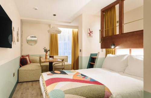 Belfast Central District Hotel | room2 Belfast Hometel