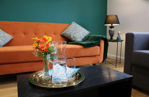 Milton Keynes House | Rooms in stylish house