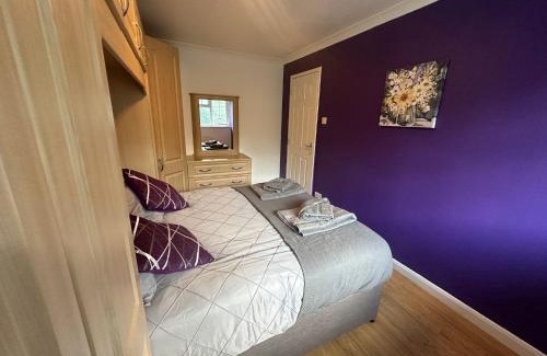 Milton Keynes House | Rooms in stylish house