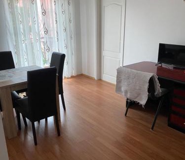 Vozdovac House | Rooms Jajinci