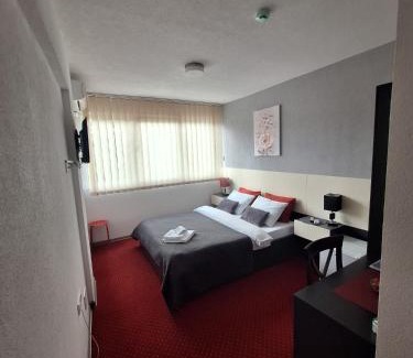 Central Serbia Apartment | Rooms S&S Milicevic u strogom centru Aleksandrovca