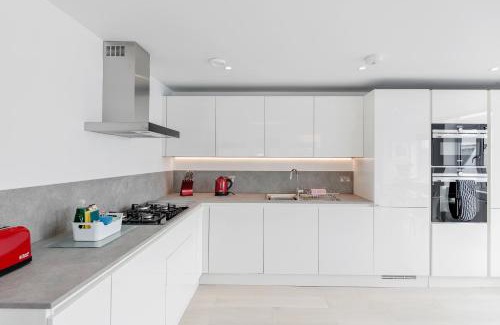 Ealing Apartment | Roomspace Serviced Apartments- Walpole Court