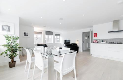 Ealing Apartment | Roomspace Serviced Apartments- Walpole Court