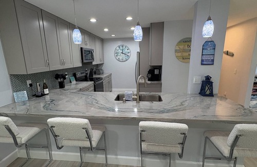 Carlsbad Condo | Roomy 2-bedroom condo, close to beach and Carlsbad Village