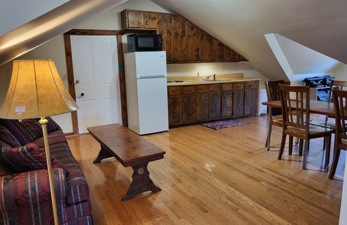 Ballenger Creek Other | Roomy & Comfy Farmer's Suite in the Manor House!