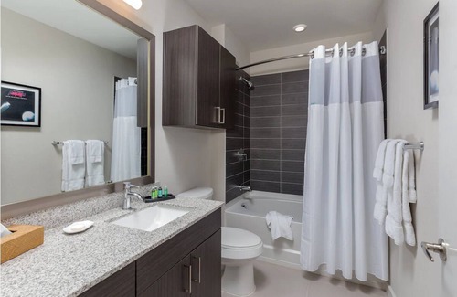 Civic District Resort | Roomy Studio at Austin Resort! Complete with Rooftop Pool, Fire Pit, and More!