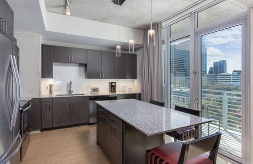 Civic District Resort | Roomy Studio at Austin Resort! Complete with Rooftop Pool, Fire Pit, and More!
