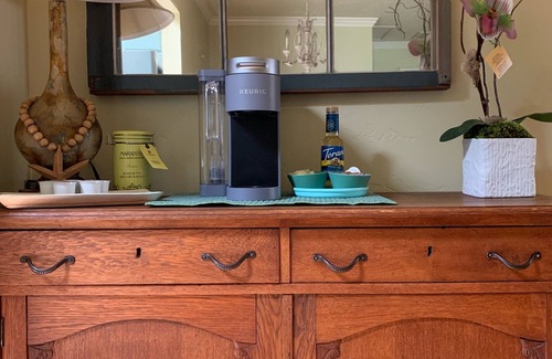 Saint Simons Island Cottage | Roomy updated 1950’s cottage in the perfect spot on the island!