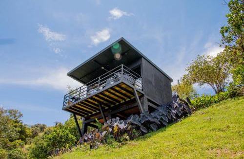 El Penol Hotel | Roots Eco House