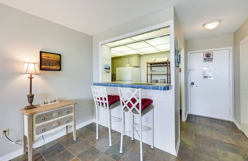 Mid America Condo | ‘Rory’s Roost’ Hot Springs Condo on Lake Hamilton!