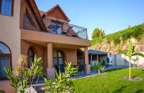 Bogacs House | Rosé Apartments