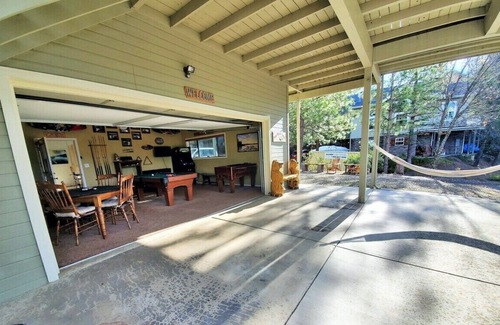 Bass Lake Cabin | Rosales Family Lake House in Bass Lake with Boat slip