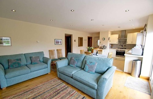Mortehoe Apartment | Rosalie, a 2 bedroom apartment near the beach at Woolacombe