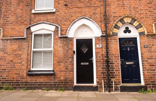 Shrewsbury House | Rose Cottage
