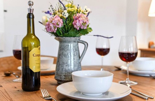 Kettleburgh House | Rose Cottage, Kettleburgh - Sleep 4 Cosy & Calm
