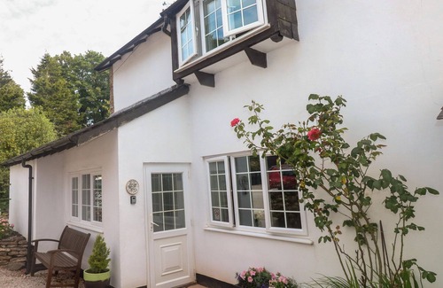 Paignton Cottage | ROSE COTTAGE, pet friendly, character holiday cottage in Marldon