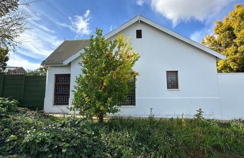 Worcester Apartment | Rose Garden, a Self-catering cottage