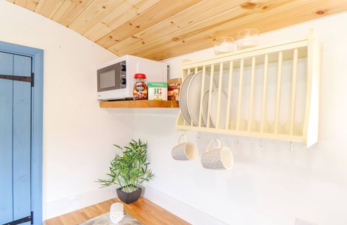 Illogan Cottage | Rose