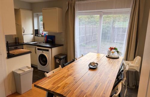 Hanham House | Rose villa
