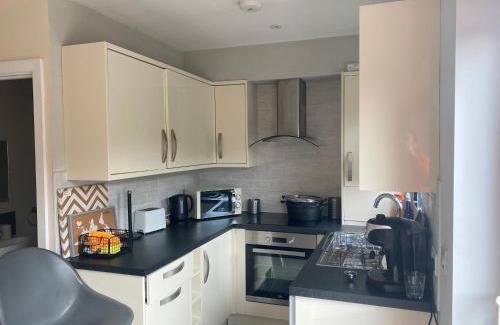 Hanham House | Rose villa