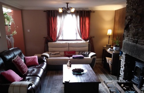 Drybrook Cottage | Rose Villas is situated in Drybrook a small village in The Royal Forest of Dean