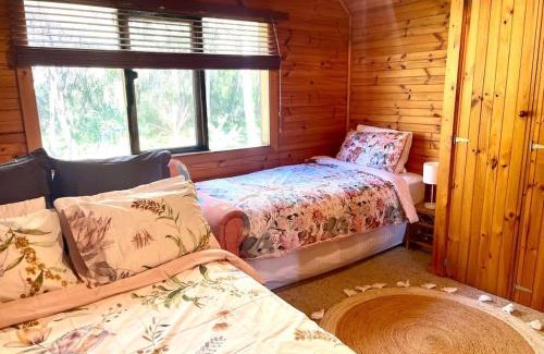 Bawley Point House | Rosemary Cottage - short walk to Gannet Beach