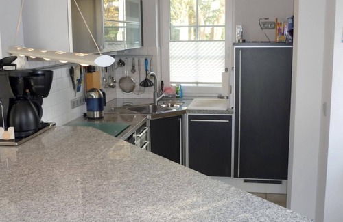 Zingst Apartment | Rosenberg-Siedlung 21 - Modern vacation home in a fantastically quiet location!