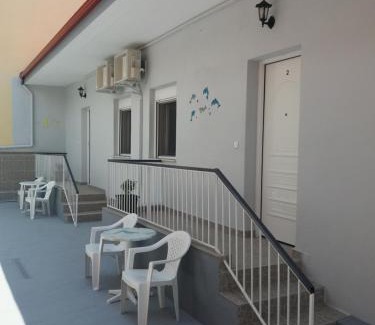 Nea Moudania Apartment | Roses Studios