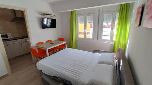 Roses Town Center Apartment | Rosesapparts Onamar & Parking