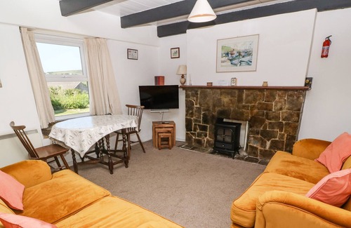 St Ives Cottage | ROSEWALL COTTAGE, family friendly, with a garden in St Ives