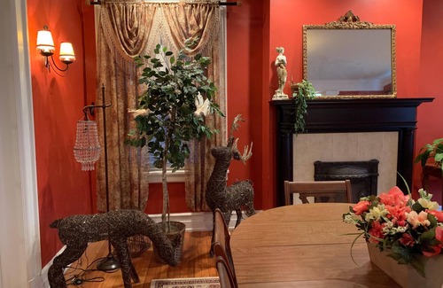 Richmond House | Rosewood Haven At Park Sleeps 9 and Pet Freindly
