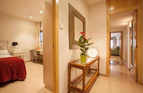 El Camp de l'Arpa del Clot Apartment | Rosselló Apartment