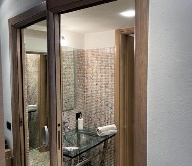 Vassena House | Rossi Lake Couple