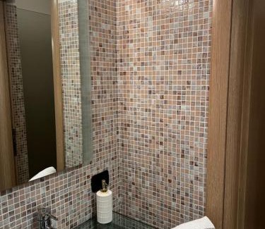 Vassena House | Rossi Lake Couple