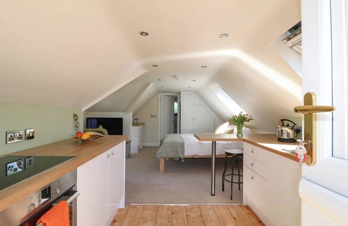Ellastone Cottage | ROSTON RETREAT, romantic in Rocester