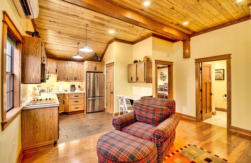 Mountain View Cabin | Round Bottom Roost. Quiet and secluded. Accessible to ALL the things.