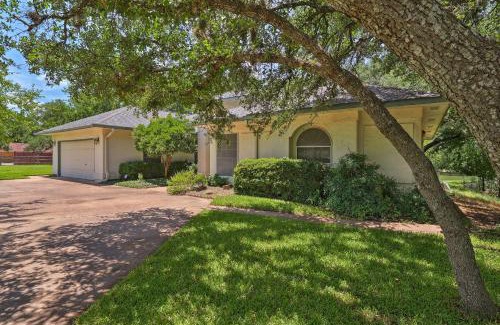 Brushy Bend Park House | Round Rock Lakefront Home with Water Toys and Fire Pit