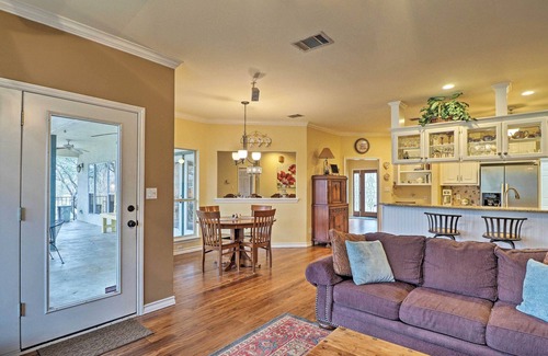 Brushy Bend Park House | Round Rock Lakefront Home w/Water Toys & Fire Pit