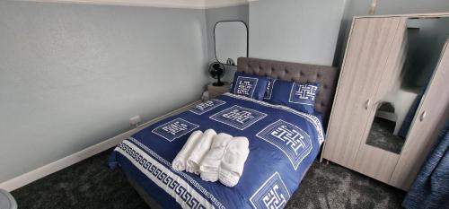 Longthornton House | Rowan Crescent's Luxury Stay-In 3