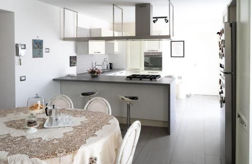 Vasto Apartment | Roy Apartment - Napoli