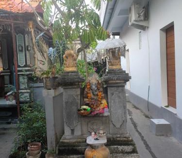 Berawa House | Roy Guest House
