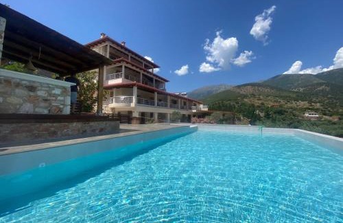 Himare Bed & Breakfast | Royal 1967