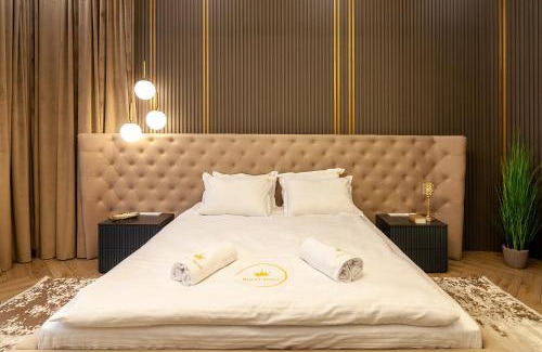 Lviv City Center Apartment | Royal Apartment on Fredra 4a